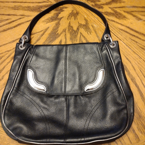 B Makowaky Leather Shoulder Bag/Purse - Picture 1 of 7